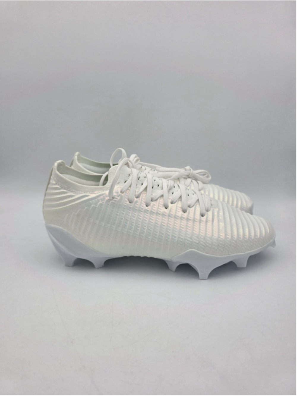 Under Armour Blur Pro Football Cleats Mens Size 8 White Iridescent 3028220-100